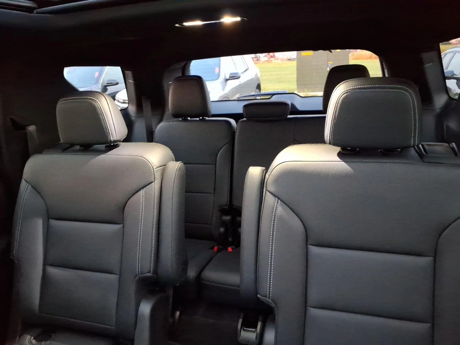 2027 Chevrolet Traverse LT - Photo 10