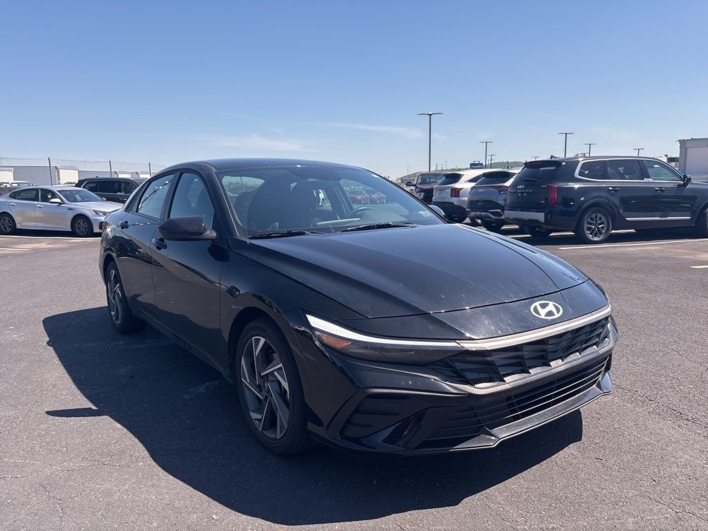 2025 Hyundai Elantra 2.0 SEL Sport IVT's photo
