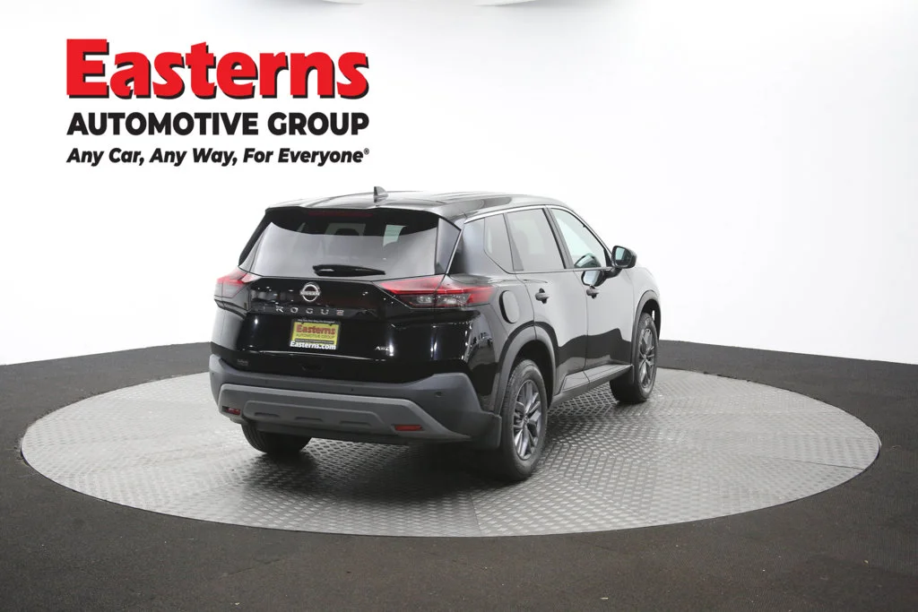 Used 2023 Black Nissan S image 41