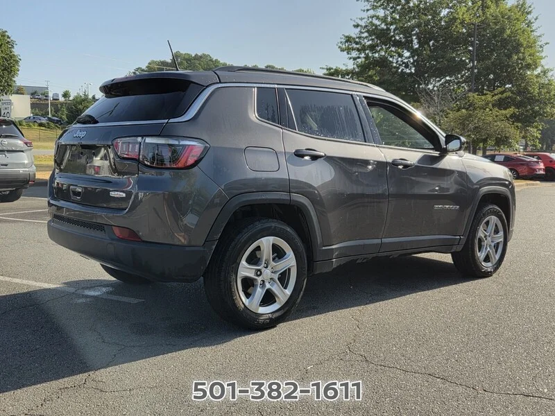 Used 2024 Baltic Gray Metallic Clearcoat JEEP LATITUDE 4X4 image 5