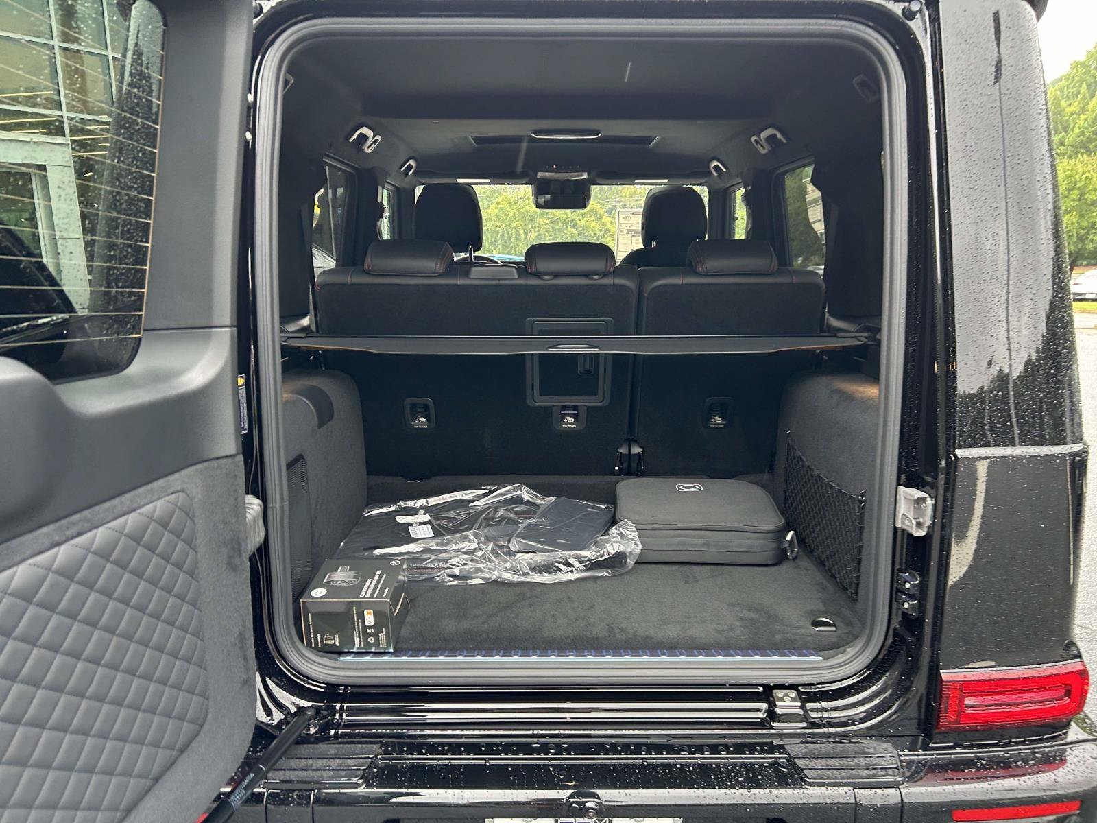 New 2027 Obsidian Black Metallic Mercedes-Benz G 580e SUV image 9