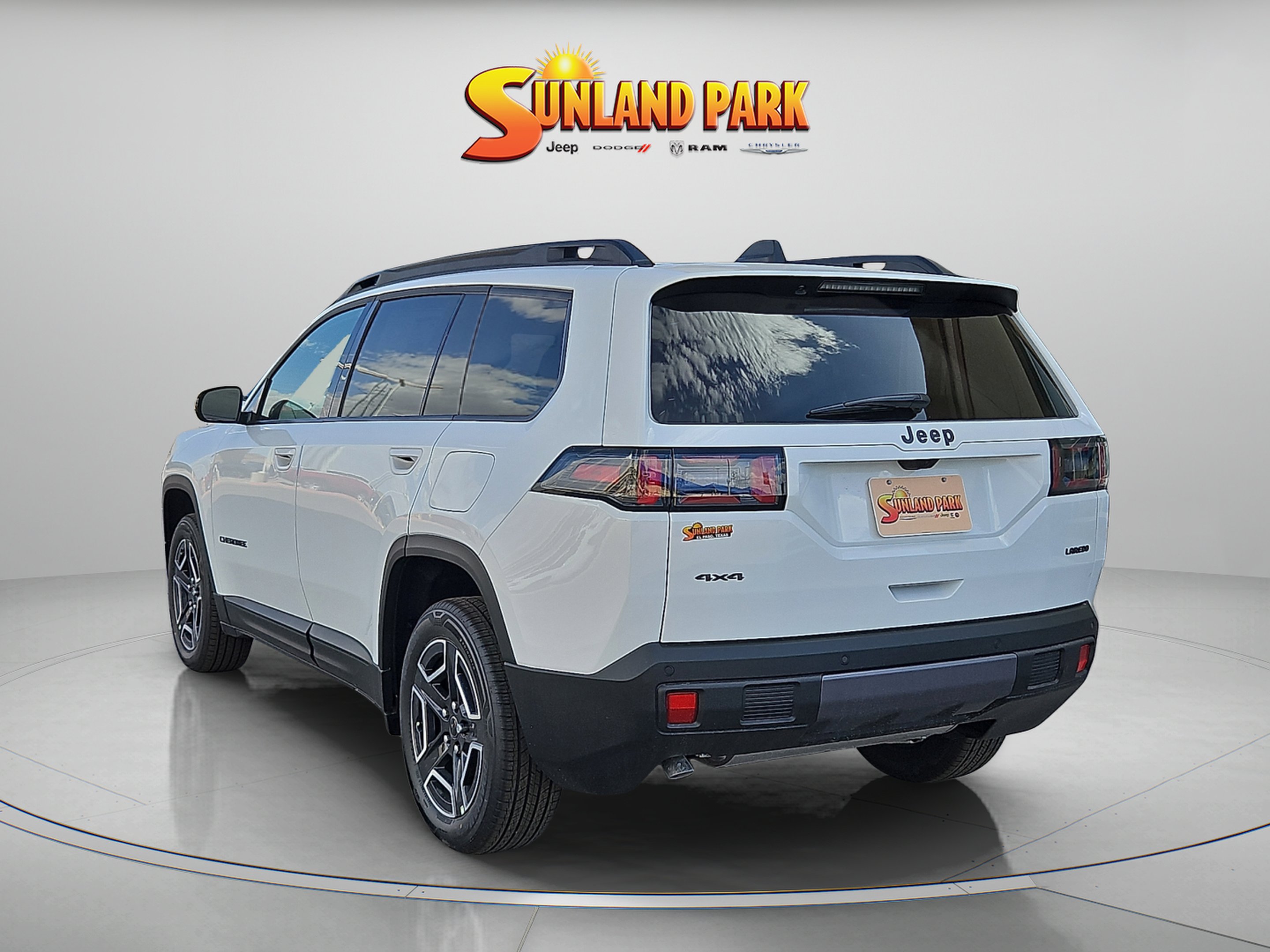 New 2026 Bright White Clear-Coat Exterior Paint Jeep Laredo image 4