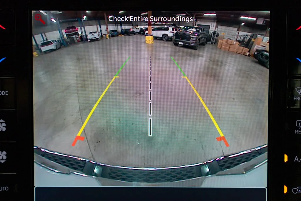 New 2026 Bright White Clear-Coat Exterior Paint RAM Laramie image 21