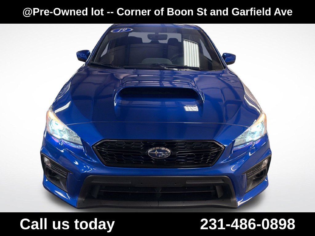 Used 2019 Blue Subaru Base image 8