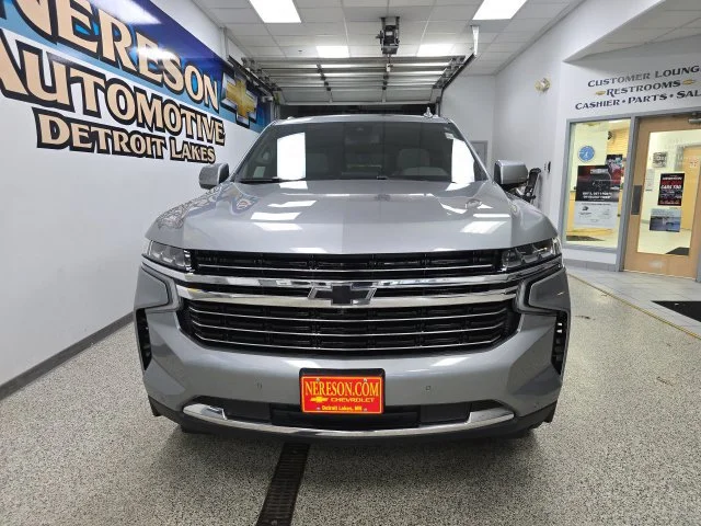 Used 2023 Chevrolet Suburban LT with VIN 1GNSKCKD7PR270814 for sale in Detroit Lakes, Minnesota
