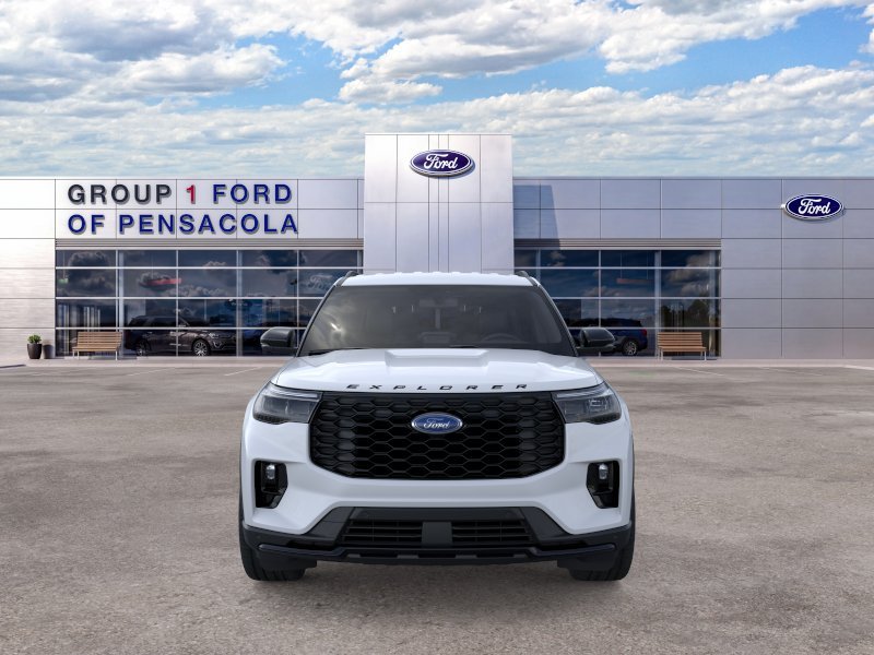 New 2026 Space White Metallic Ford ST-Line image 6