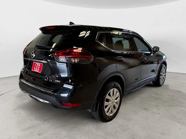 Used 2020 Black Nissan S image 6