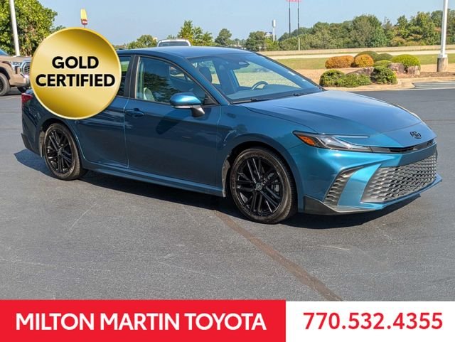 Certified Used 2025  Toyota SE image 2