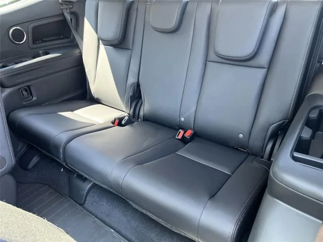 2026 Subaru Ascent Limited Bronze Edition - Photo 16