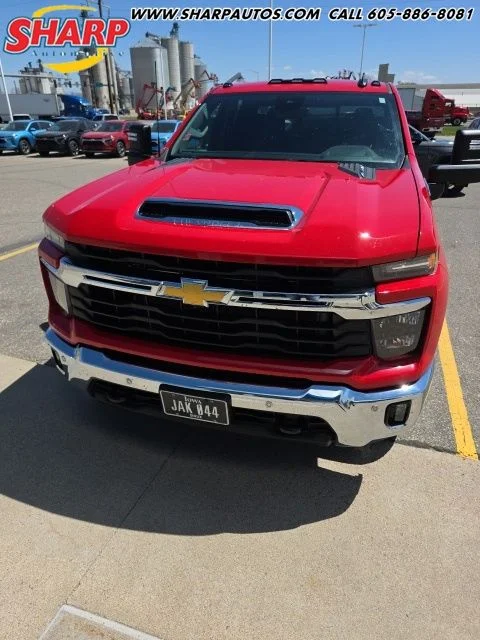 2025 Chevrolet Silverado HD LT 4WD Double Cab Standard Box's photo