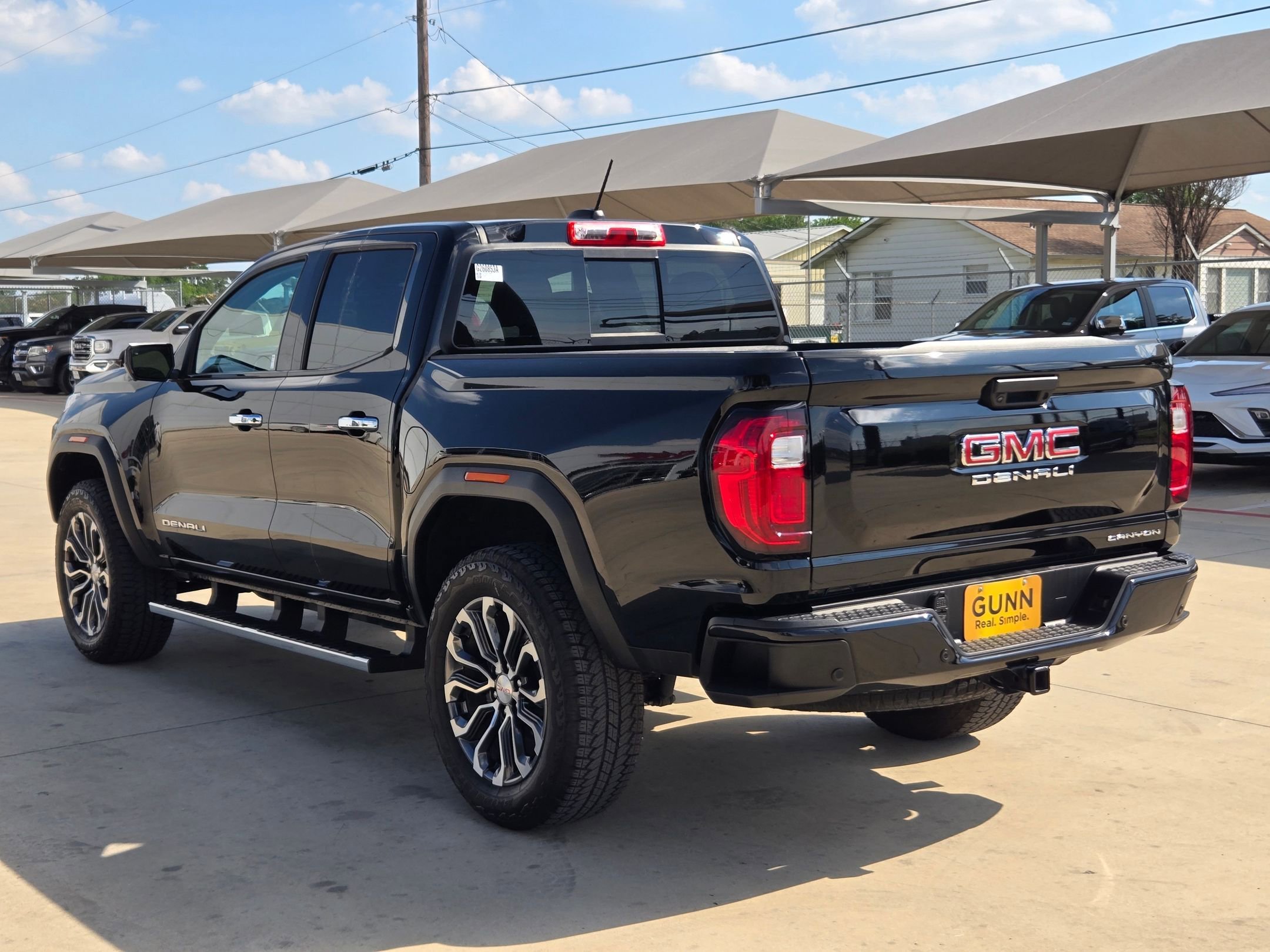 2025 GMC Canyon Denali - Photo 6