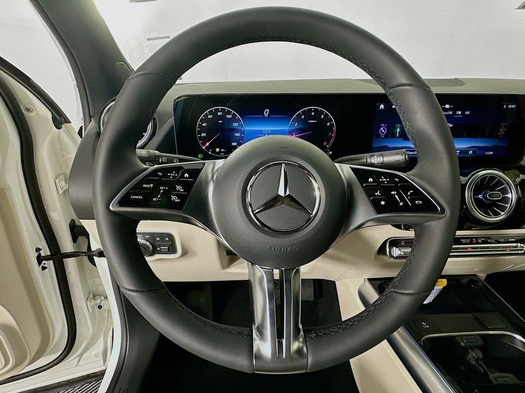 New 2026 Polar White Mercedes-Benz GLA 250 image 11