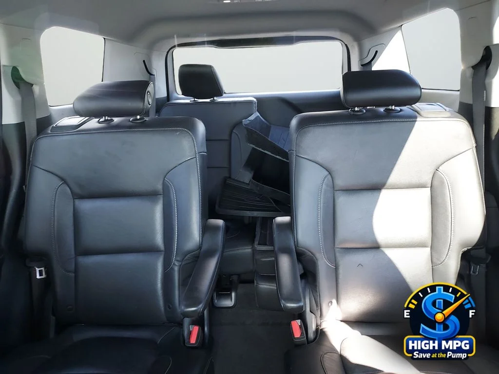 Used 2017 Silver GMC SLT-2 image 33