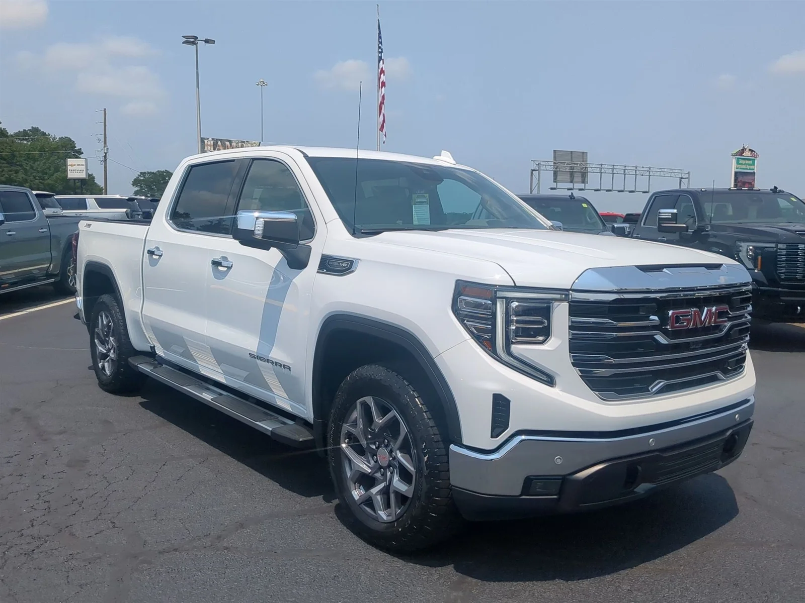New 2026 Summit White GMC SLT image 26