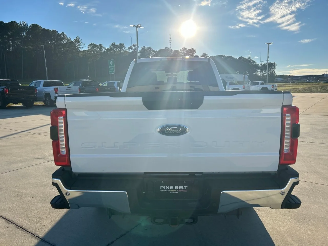 Used 2024 White Ford XL image 4