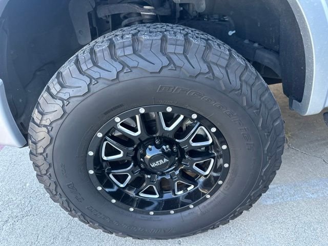 Used 2017 Silver Ford XLT image 17