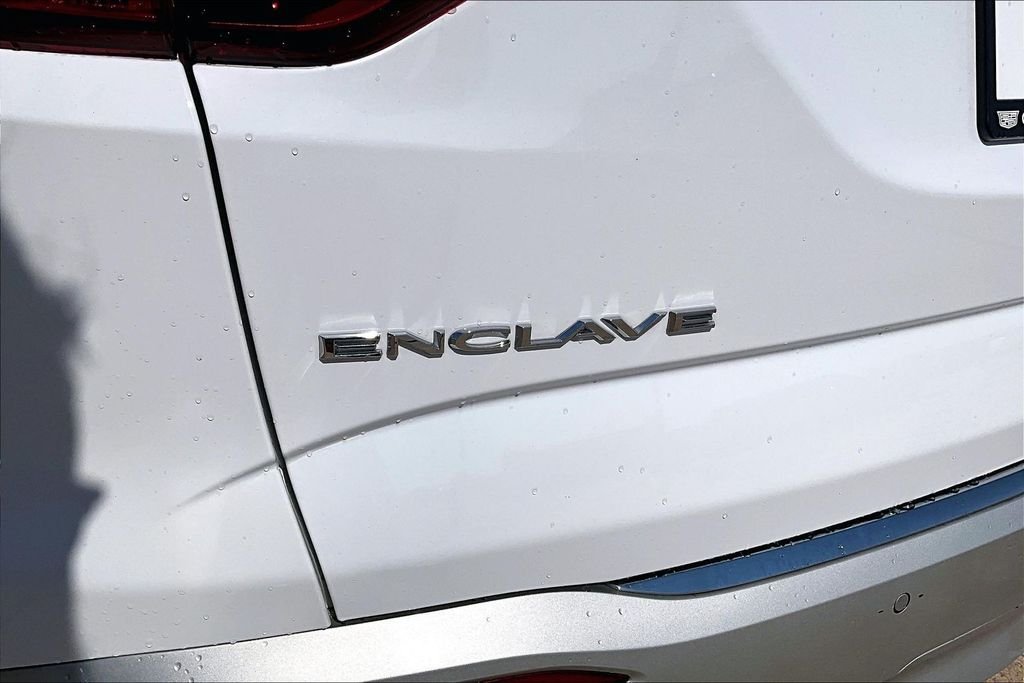 Used 2023 White Buick Premium Group image 34