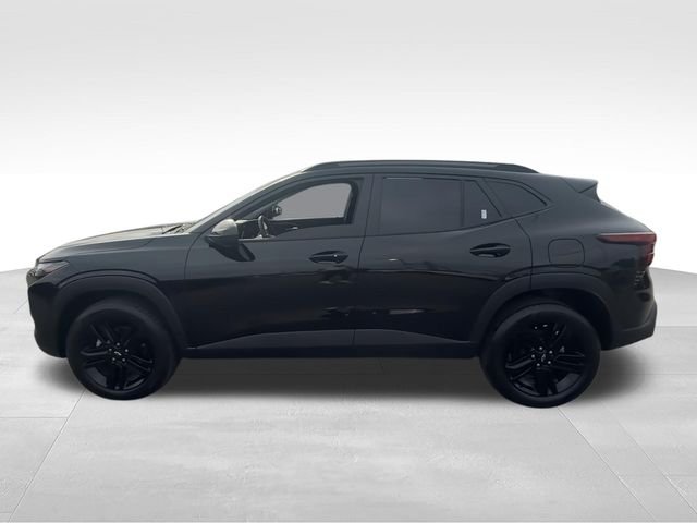 Used 2025 Black Chevrolet ACTIV image 5