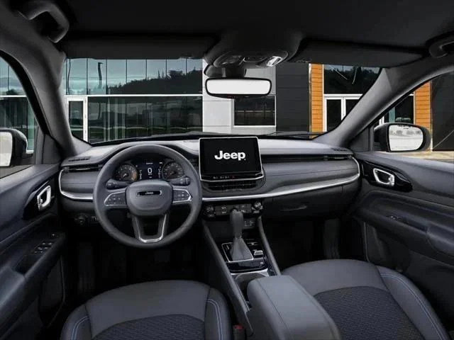 New 2026 Bright White Clearcoat Jeep Latitude image 92