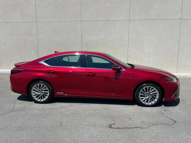 Used 2021 Matador Red Mica Lexus 300h Luxury image 7