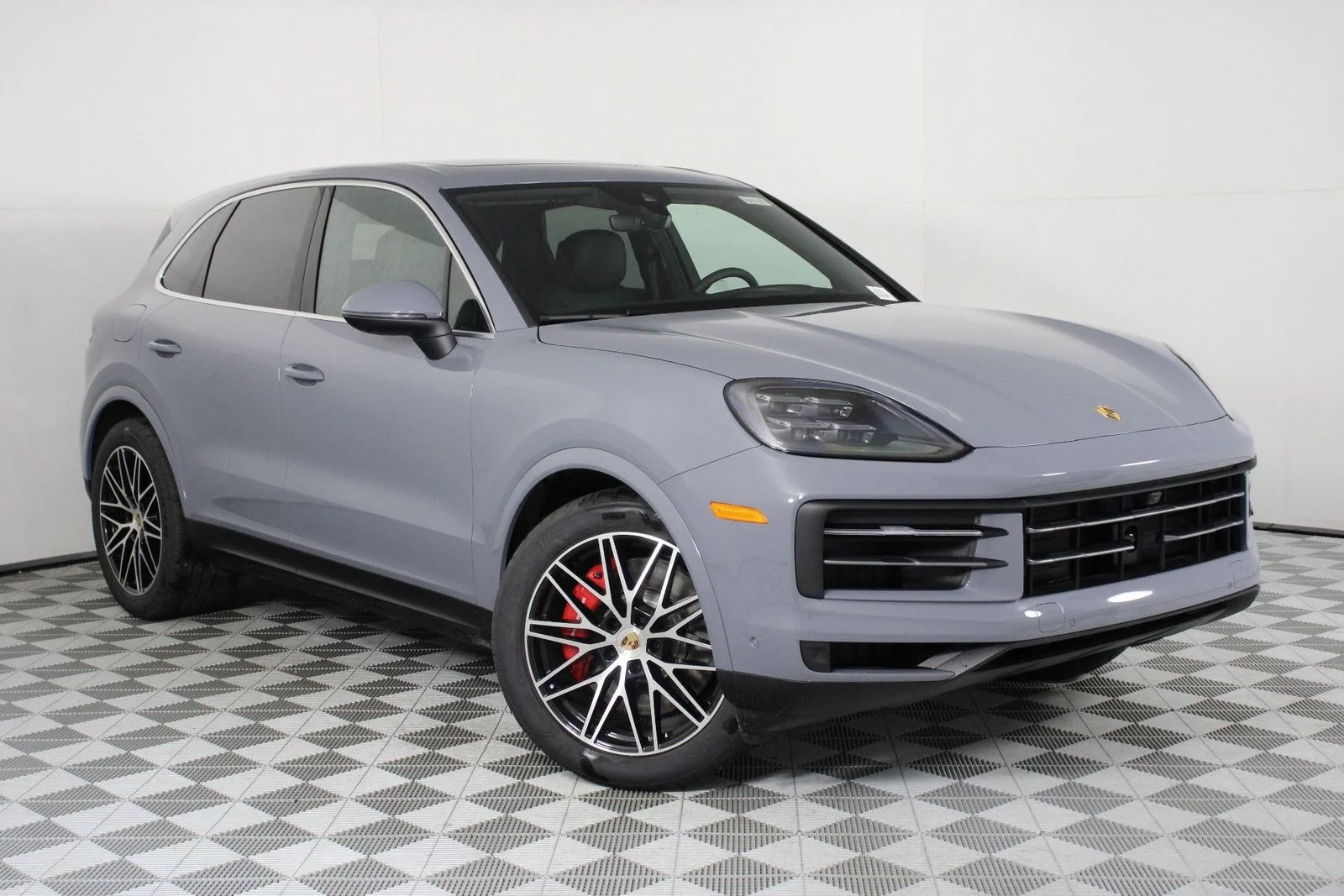 New 2026 Arctic Grey Porsche S image 9
