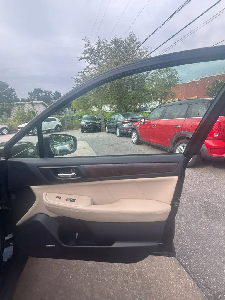 Used 2018 Black Subaru 2.5i image 23