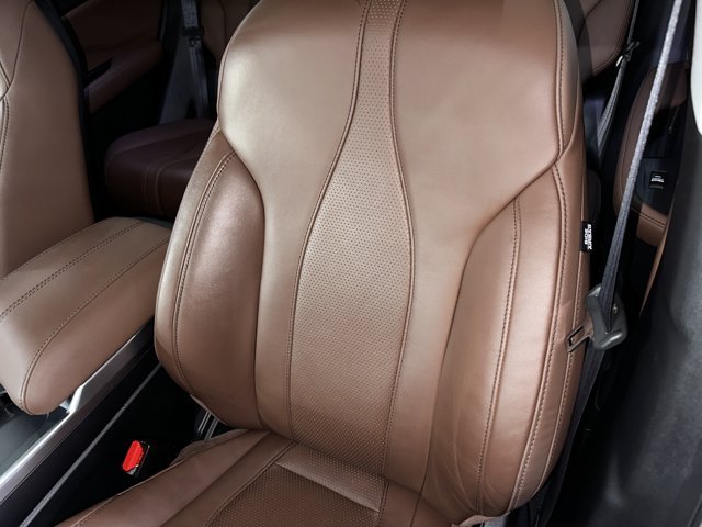 Used 2025 Platinum White Pearl Acura SH-AWD w/Technology Package image 10