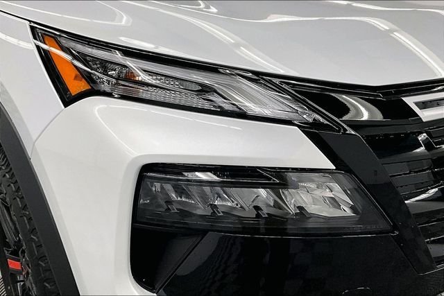New 2026 Everest White Pearl Tricoat Nissan Rock Creek image 13