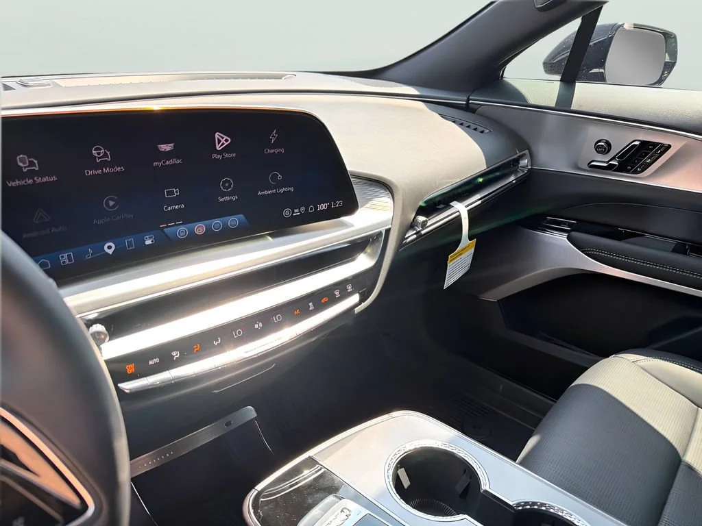 New 2027 Argent Silver Metallic Cadillac Premium Luxury image 32