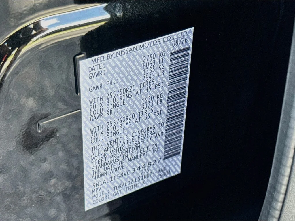 New 2027 MINERAL BLACK INFINITI Luxe FWD image 35