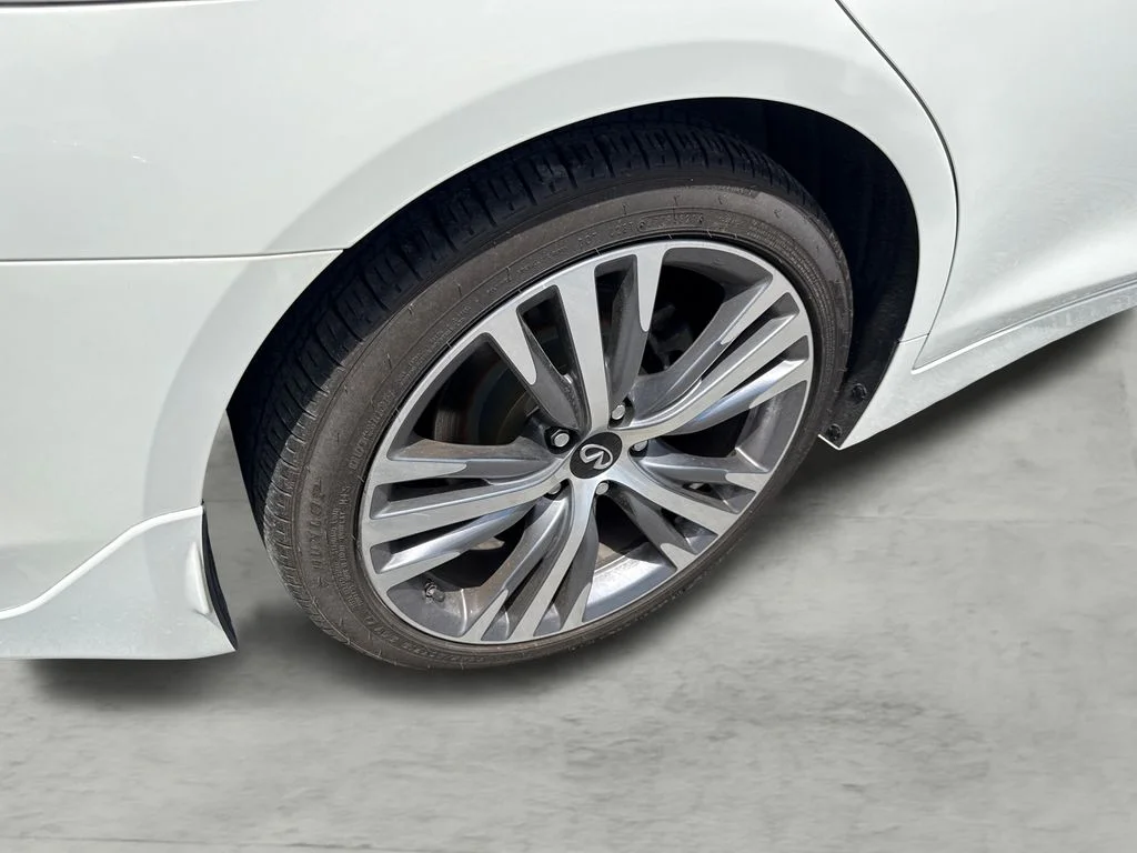 Used 2022 White INFINITI SENSORY image 9