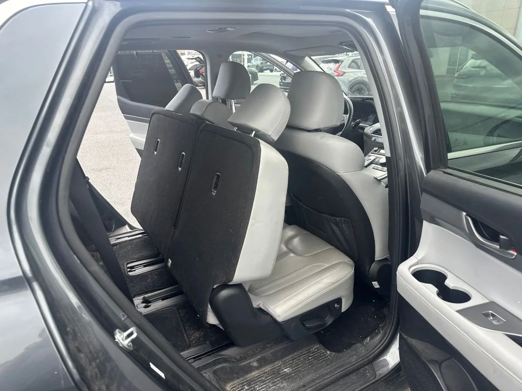 Used 2020 Graphite Hyundai SEL image 16