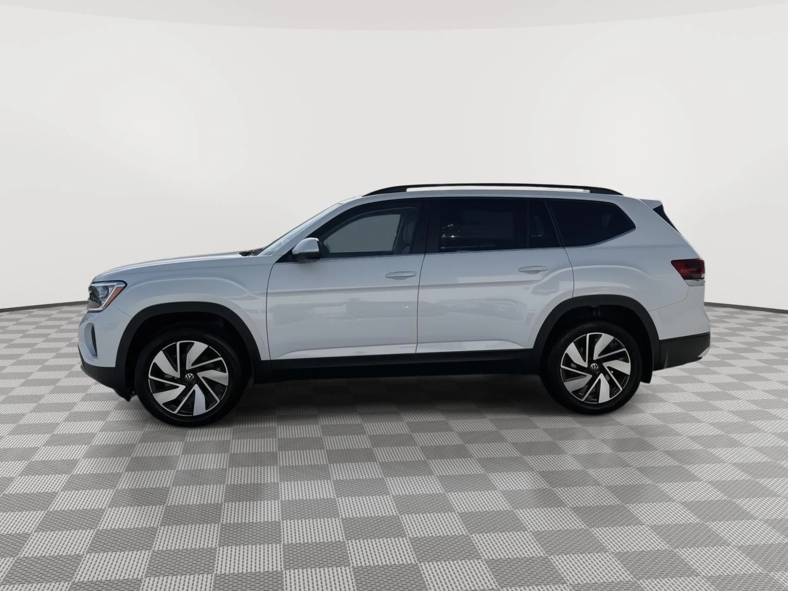 2026 Volkswagen Atlas SE w/Tech - Photo 6