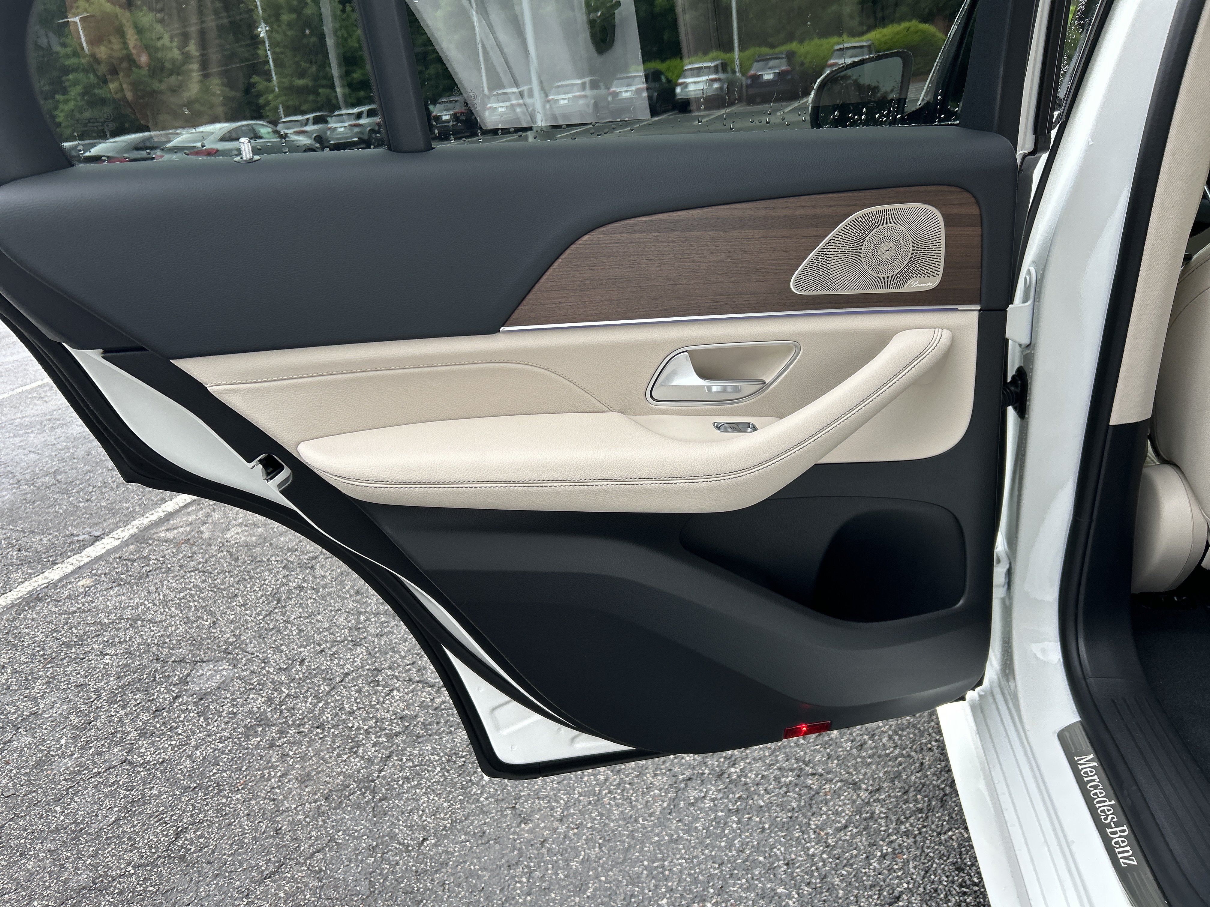 New 2026 Polar White Mercedes-Benz GLE 350 SUV image 34