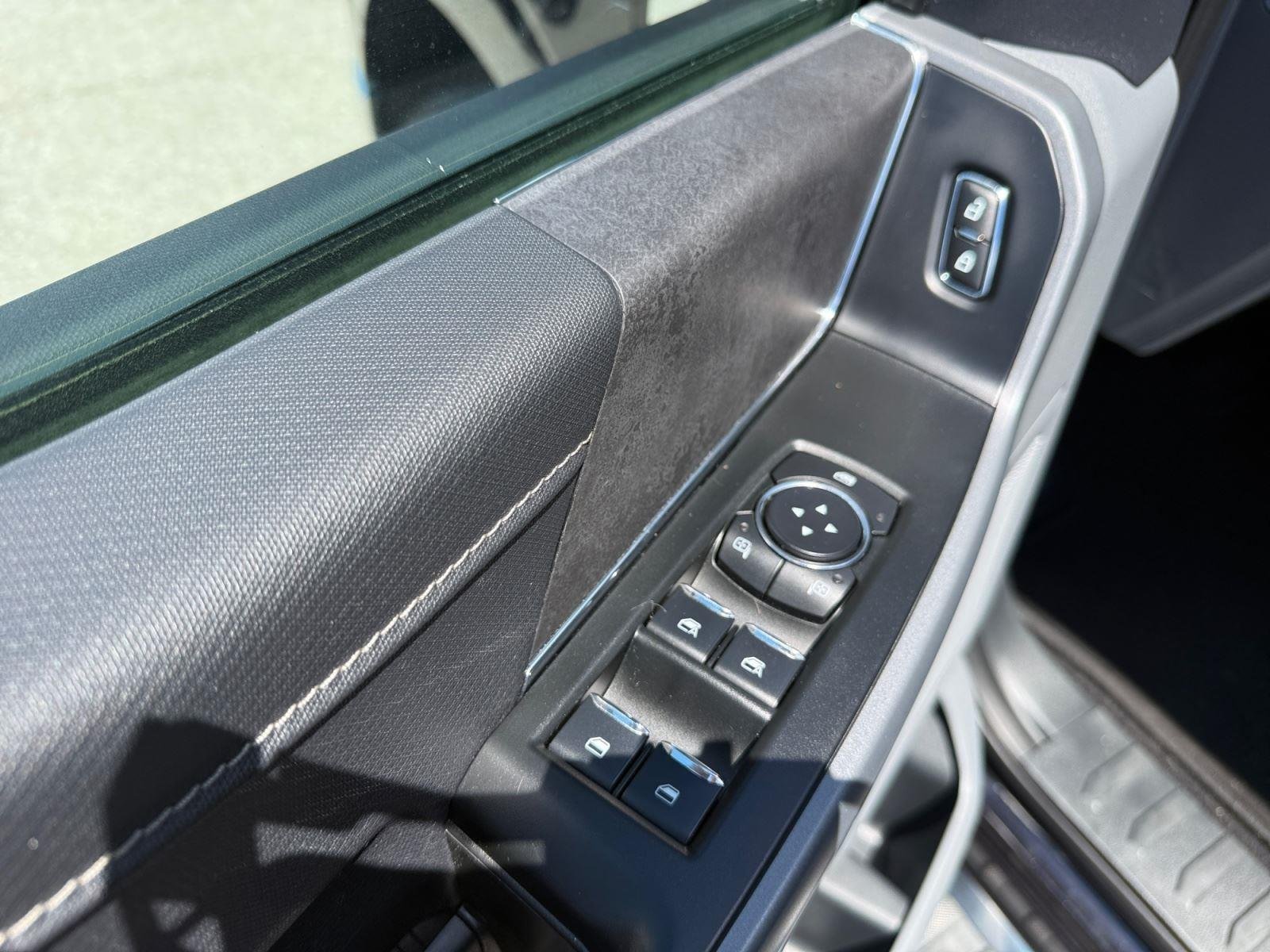 Used 2025 Agate Black Ford XLT image 11