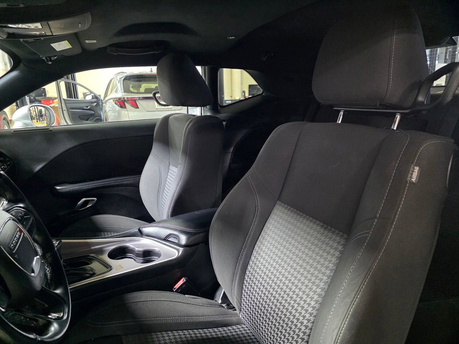Used 2022  Dodge SXT image 20
