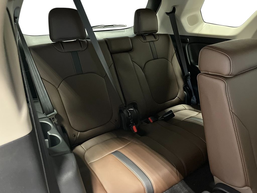 New 2026 Platinum White Pearl Honda Touring image 27
