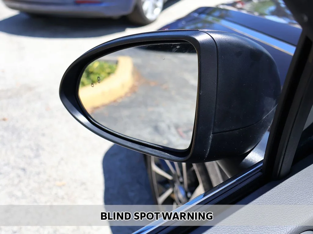Used 2023 Blue Hyundai Limited image 7