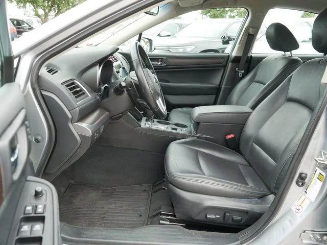Used 2016 Silver Subaru 2.5i image 12