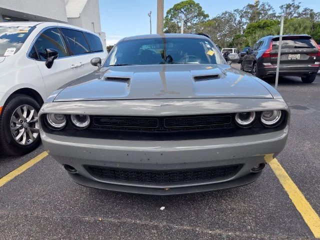 Certified Used 2023 Gray Dodge SXT image 2