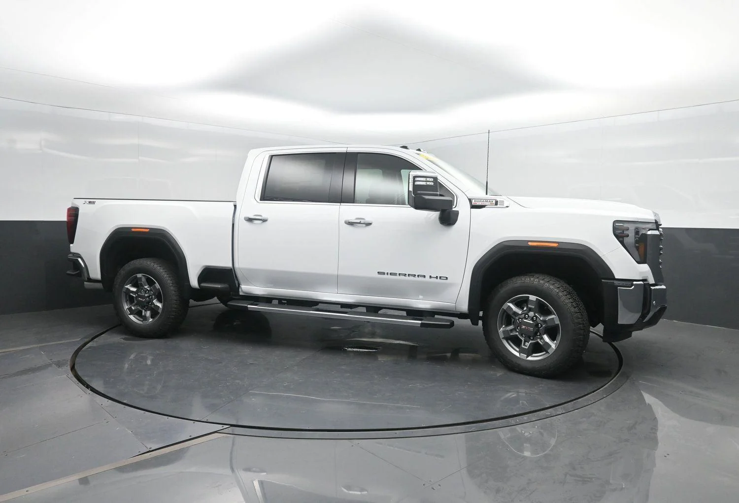 New 2026 Summit White GMC SLT image 3