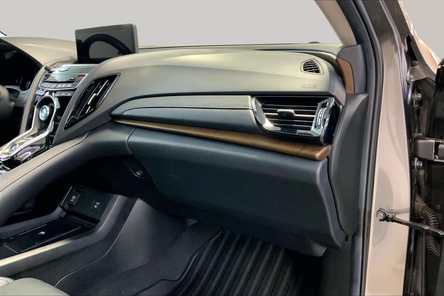 Used 2024 Liquid Carbon Metallic Acura w/Advance Package image 18