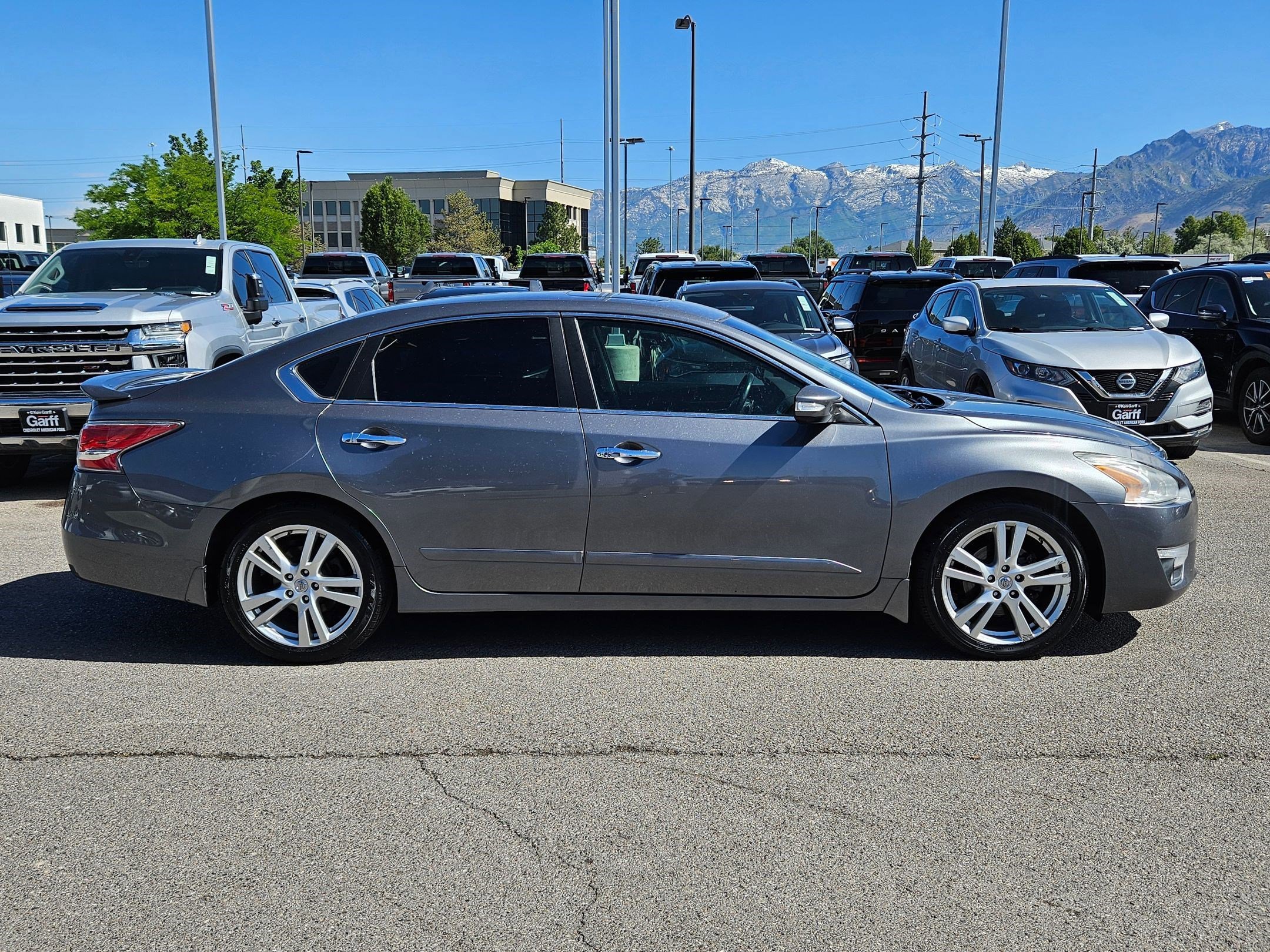 Used 2015 Nissan Altima SL with VIN 1N4BL3AP4FC443794 for sale in American Fork, UT
