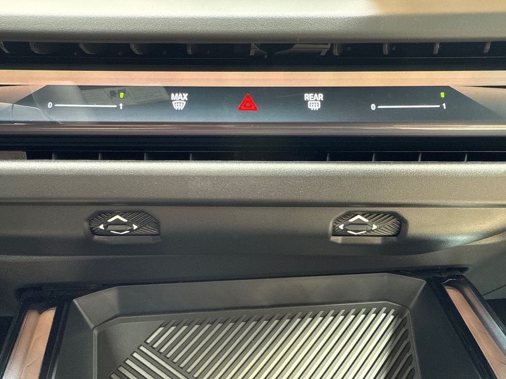 New 2026 Skyscraper Grey Metallic BMW 30 xDrive image 27