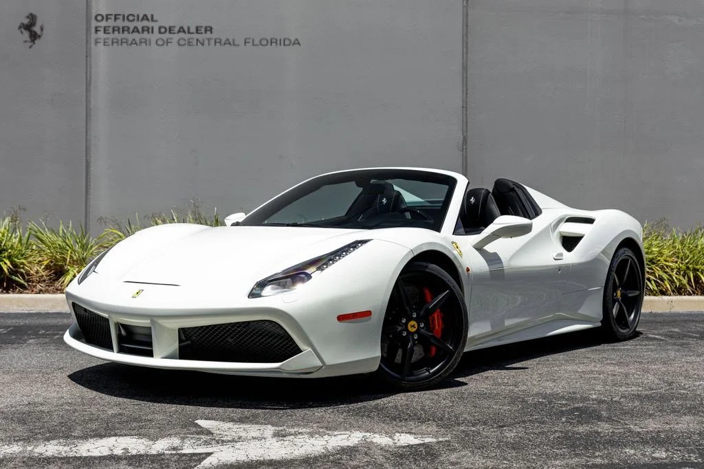 Used 2019 Bianco Avus Ferrari  image 1
