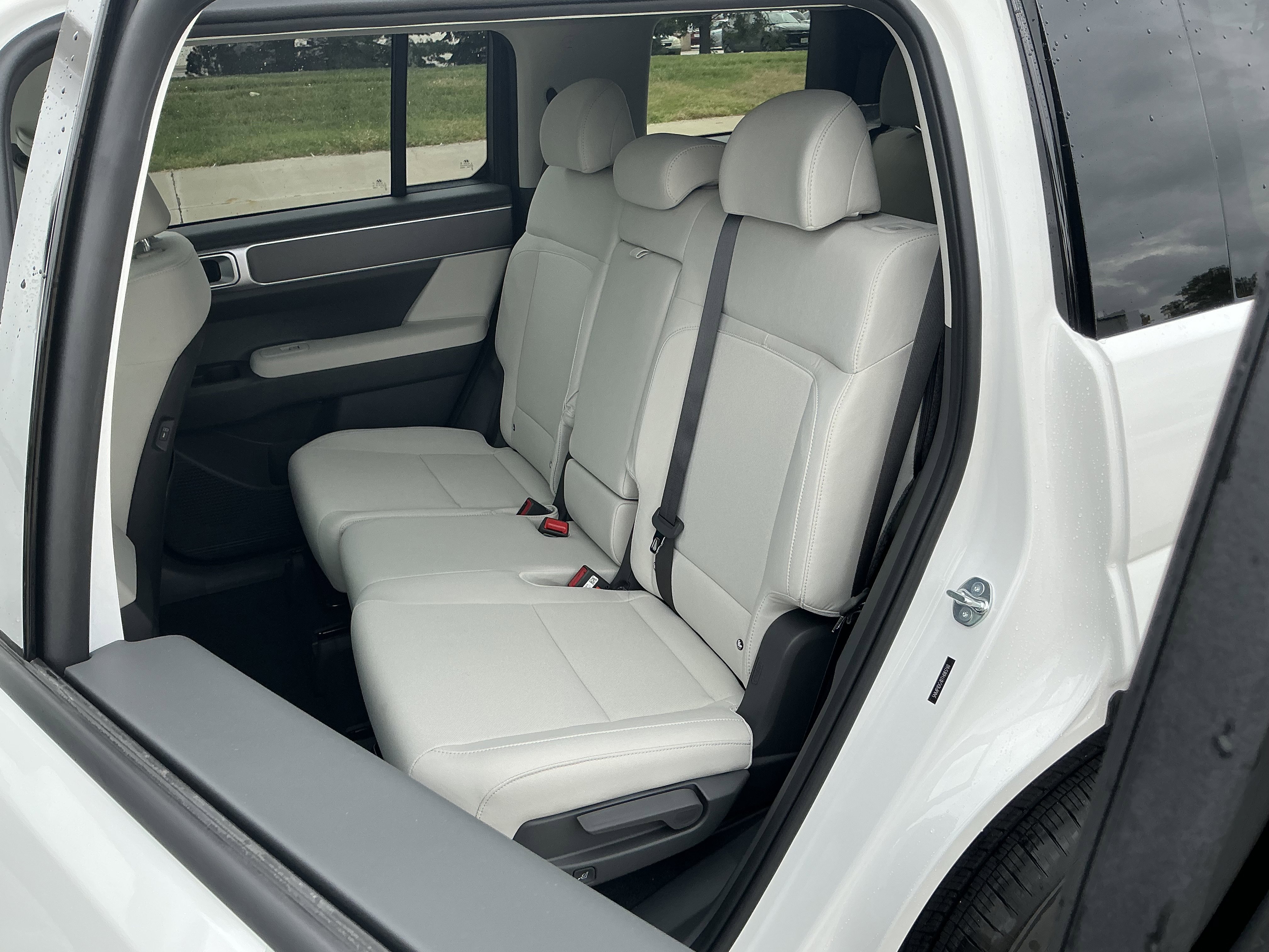 New 2026 Serenity White Hyundai SE image 10
