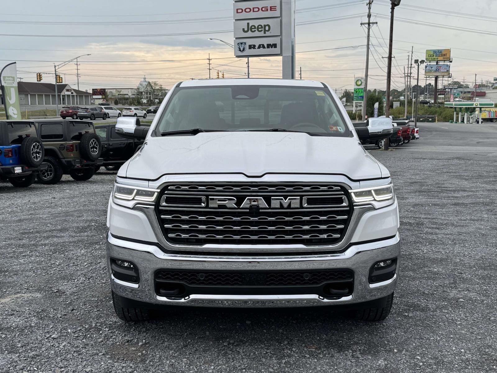New 2026 Ivory White Tri-Coat Pearl-Coat Exterior Paint RAM Longhorn image 23