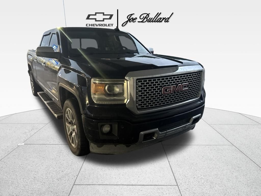 2015 GMC Sierra 4WD Crew Cab Short Box's photo