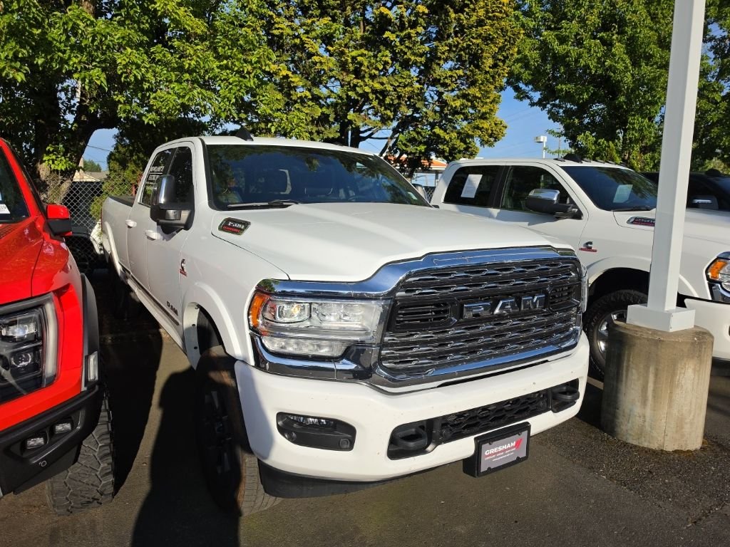 2023 RAM 3500 Limited 4X4 Crew Cab LWB's photo