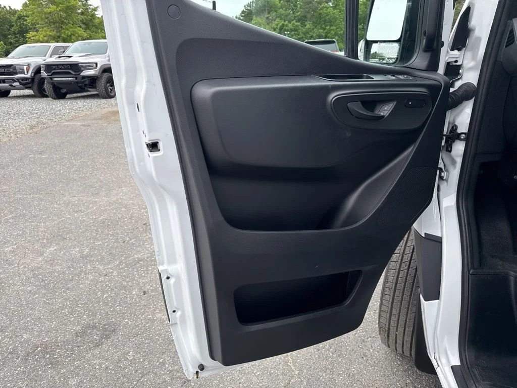 Used 2025 White Mercedes-Benz Passenger 170 WB image 22